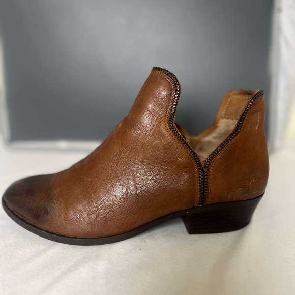 BCBGenration Side Zipper(BG Crush Ankle Boots) Booties Brown 9M - Picture 8 of 14